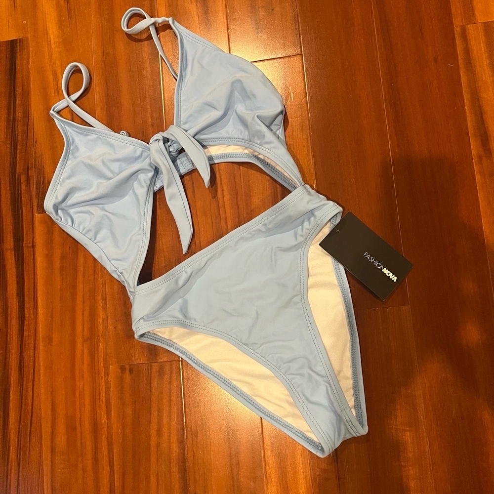 New NWT Fashion‎ Nova Light Blue Swimsuit Royally Tied Cutout One-Piece Size XS